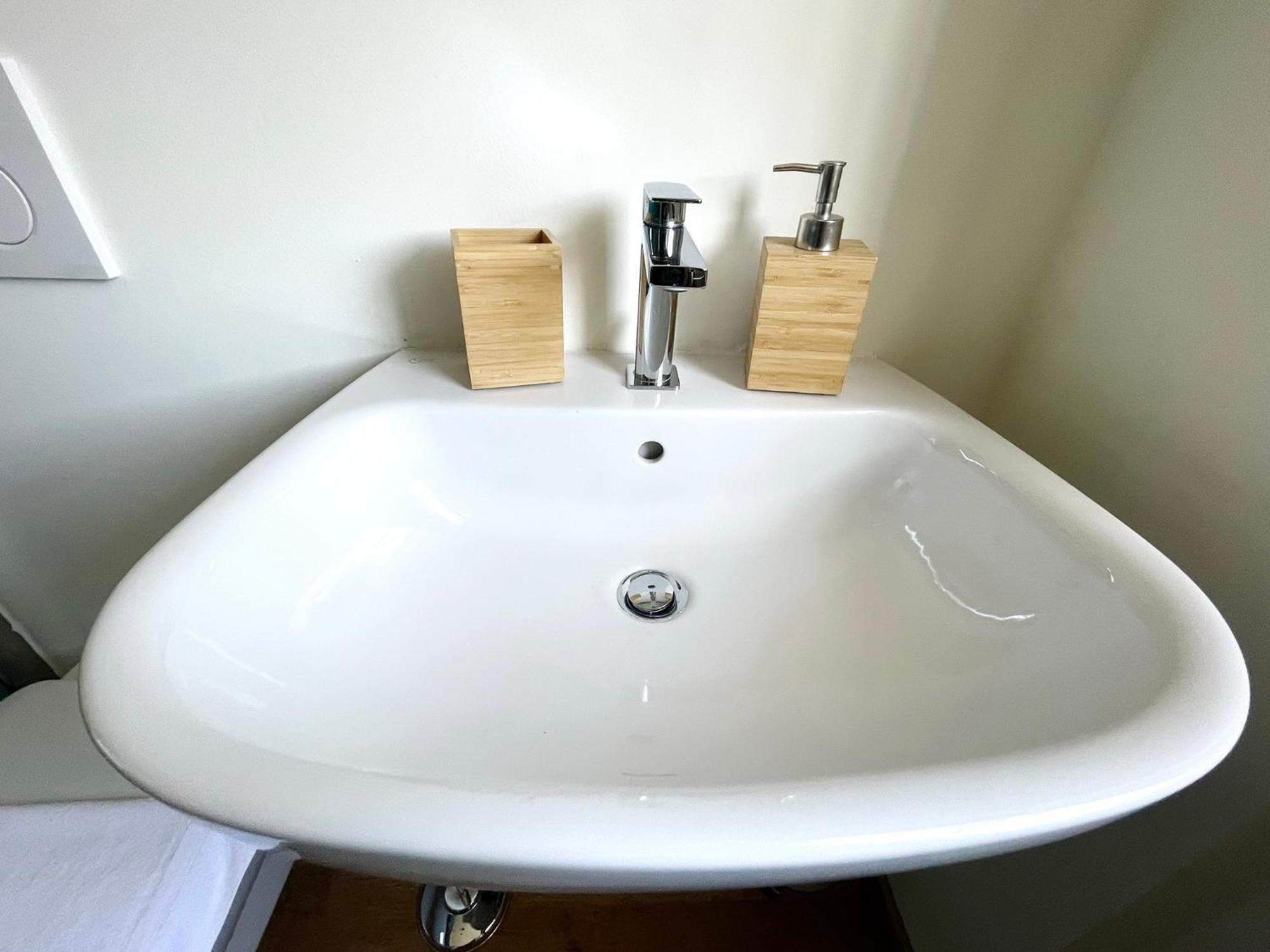 Lovingstresa 2 Brand New Apartment Экстерьер фото